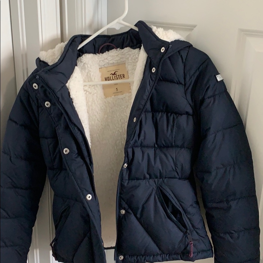 Hollister Puffy Jacket
